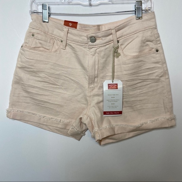 NWT Levi’s Light Pink High Waisted Cuff Shorts - Picture 1 of 5